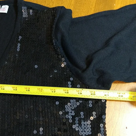 The Quacker Factory Sequin Sweater Cardigan Button Medium M Shiny EUC - Picture 8 of 13